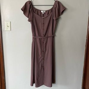 Short sleeve mid length dress